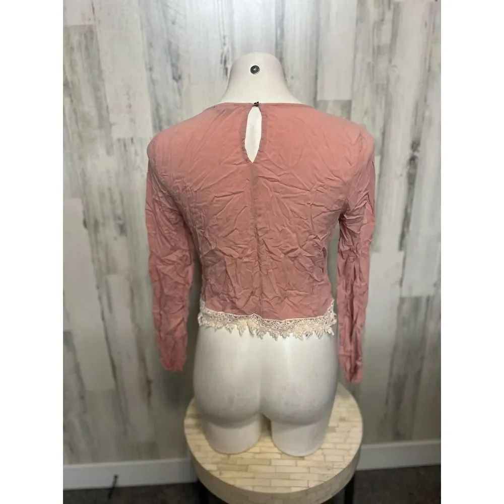 Pink top  - Picture 4 of 5